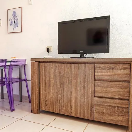 2 Bedroom Flat With Big Pools And Big Terrace Parque Don Jose, 313 Holiday home Costa Del Silencio