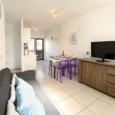 2 Bedroom Flat With Big Pools And Big Terrace Parque Don Jose, 313 Holiday home Costa Del Silencio