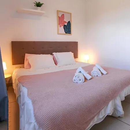 2 Bedroom Flat With Big Pools And Big Terrace Parque Don Jose, 313 Holiday home Costa Del Silencio