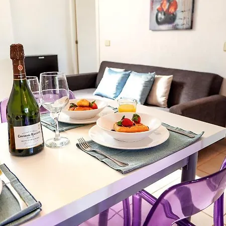 2 Bedroom Flat With Big Pools And Big Terrace Parque Don Jose, 313 Holiday home *