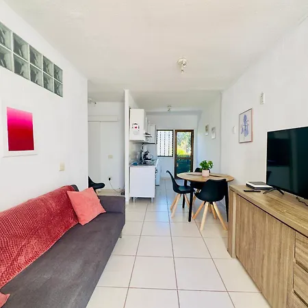 Dom wakacyjny 2 Bedroom Flat With Big Pools And Big Terrace Parque Don Jose, 313 Costa Del Silencio