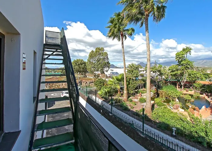 Casa vacanze 2 Bedroom Flat With Big Pools&big Terrace Parque Don José, 313 Costa Del Silencio