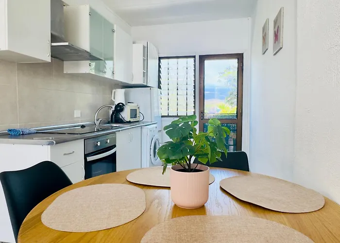 Tatil Evi 2 Bedroom Flat With Big Pools And Big Terrace Parque Don Jose, 313 Costa Del Silencio