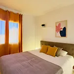 2 Bedroom Flat With Big Pools&big Terrace Parque Don José, 313 Hébergement de vacances Costa Del Silencio