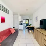 Hébergement de vacances 2 Bedroom Flat With Big Pools&big Terrace Parque Don José, 313 Costa Del Silencio