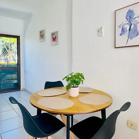 2 Bedroom Flat With Big Pools&big Terrace Parque Don José, 313 Costa del Silencio