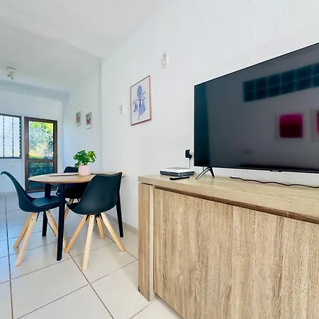 2 Bedroom Flat With Big Pools And Big Terrace Parque Don Jose, 313 別荘